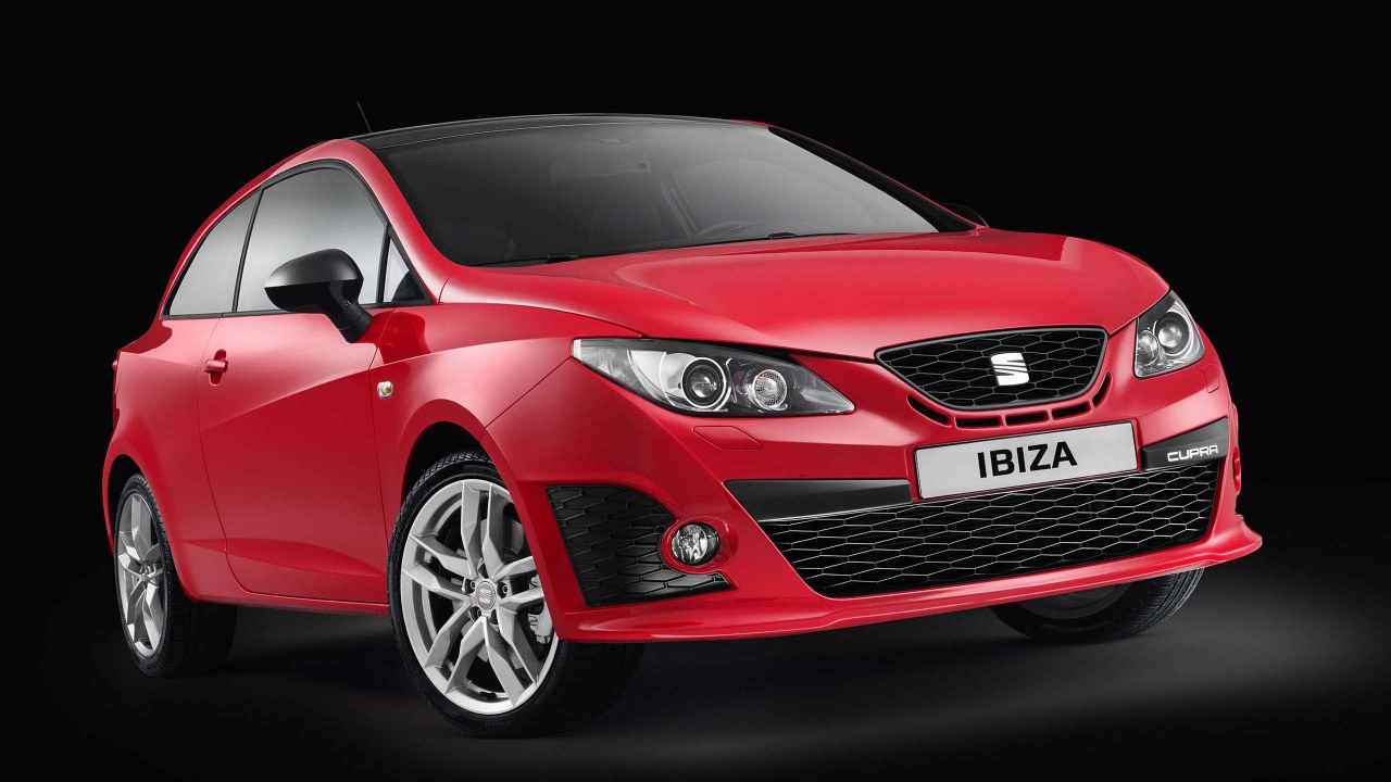 Красивый автомобиль Seat Ibiza