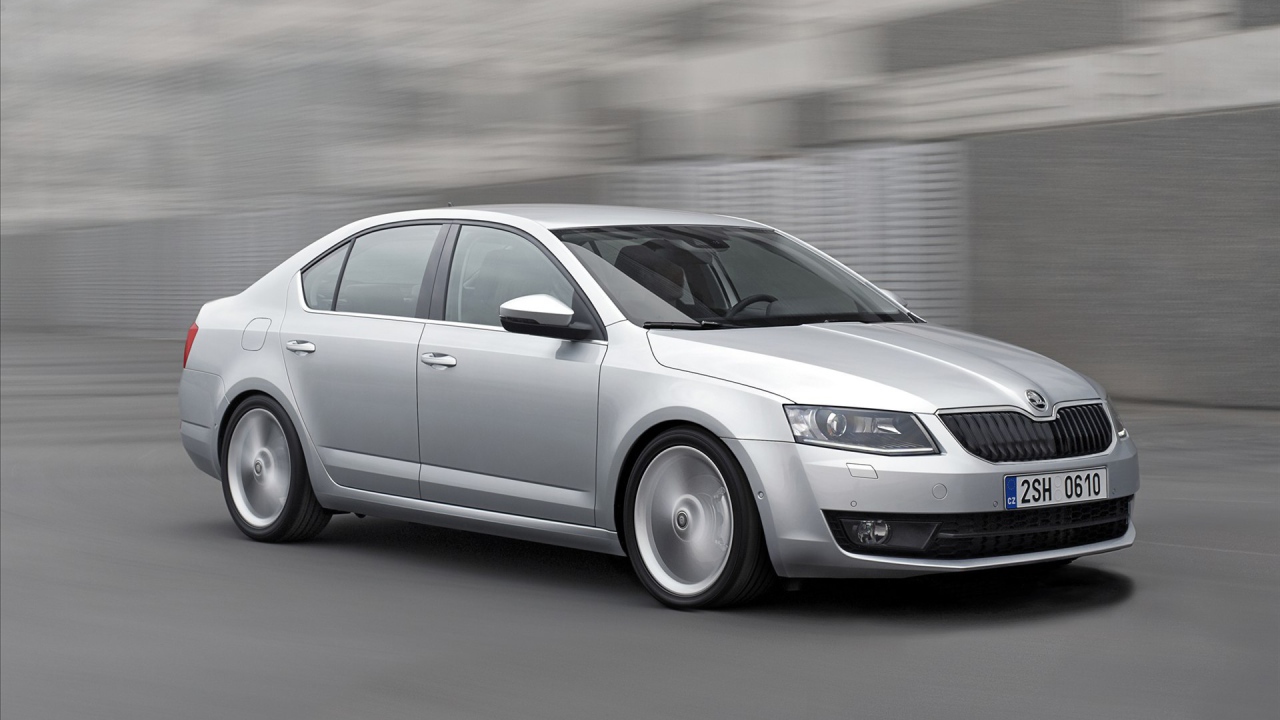 Надежный автомобиль Skoda Octavia 2013