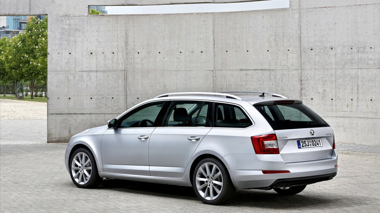 Надежная машина Skoda Octavia 2014