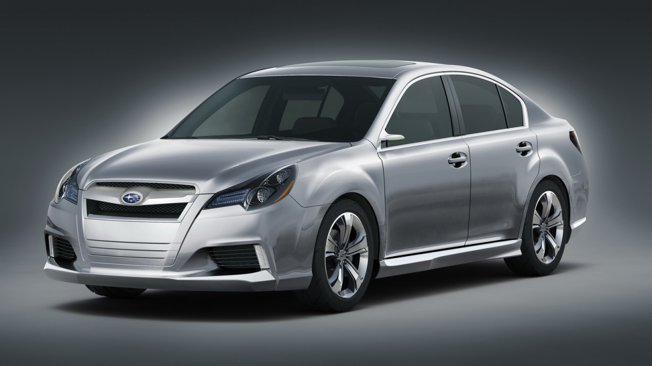 Красивый автомобиль Subaru Legacy