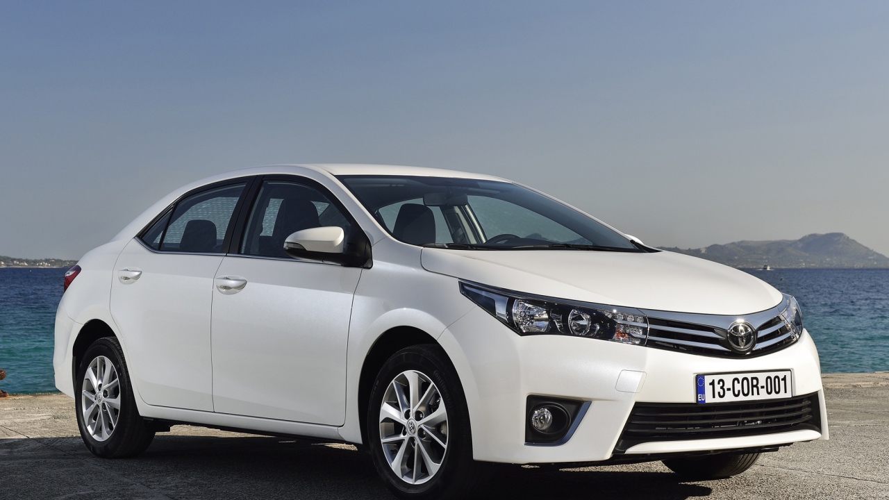 Новая машина Toyota Corolla 2014