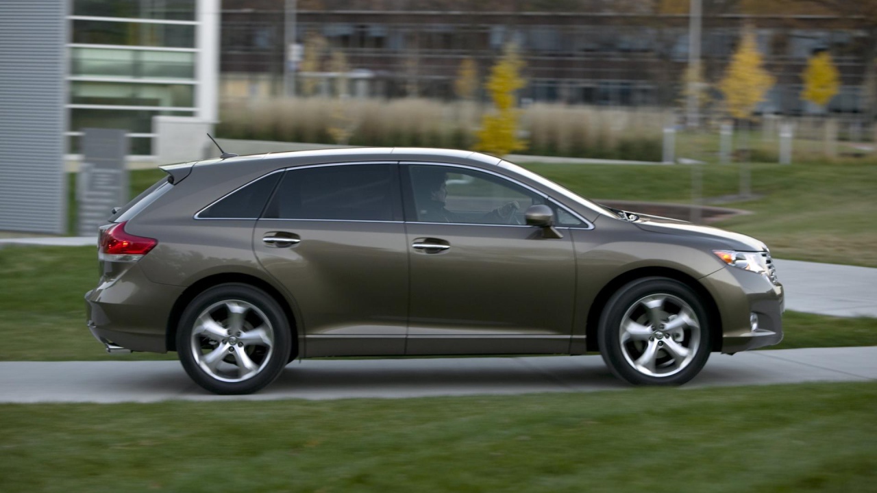 Новый автомобиль Toyota Venza