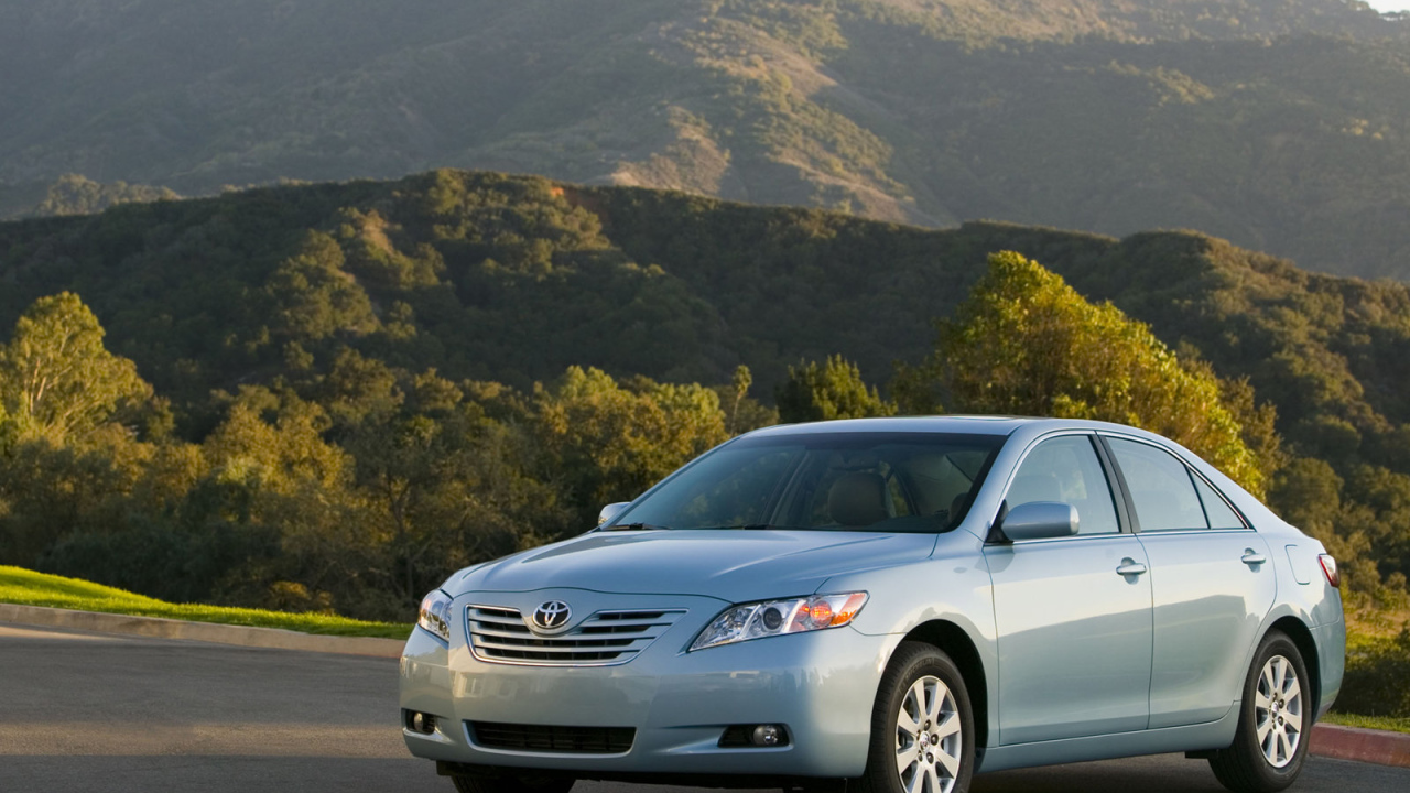 Надежная машина Toyota Camry