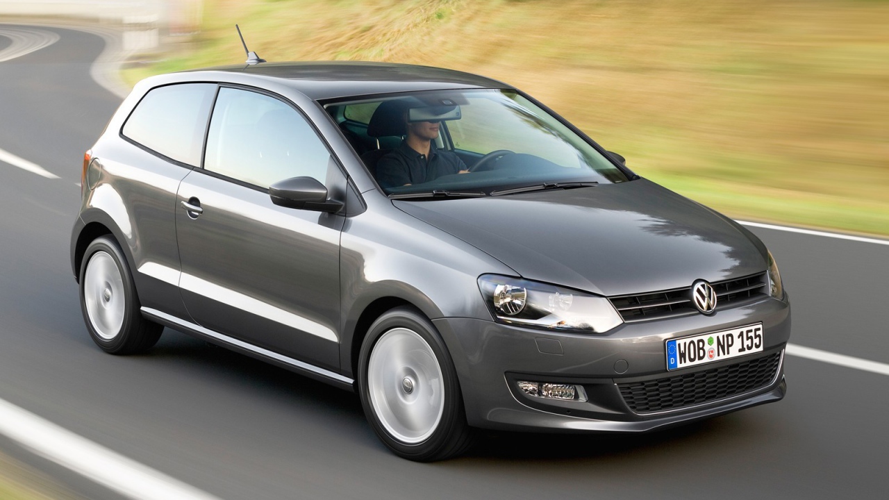 Тест драйв автомобиля Volkswagen Polo