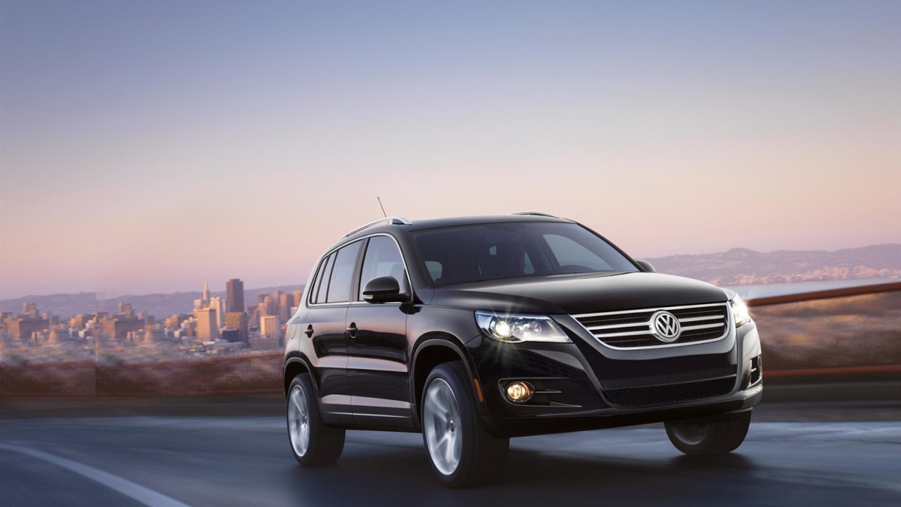 Тест драйв автомобиля Volkswagen Tiguan
