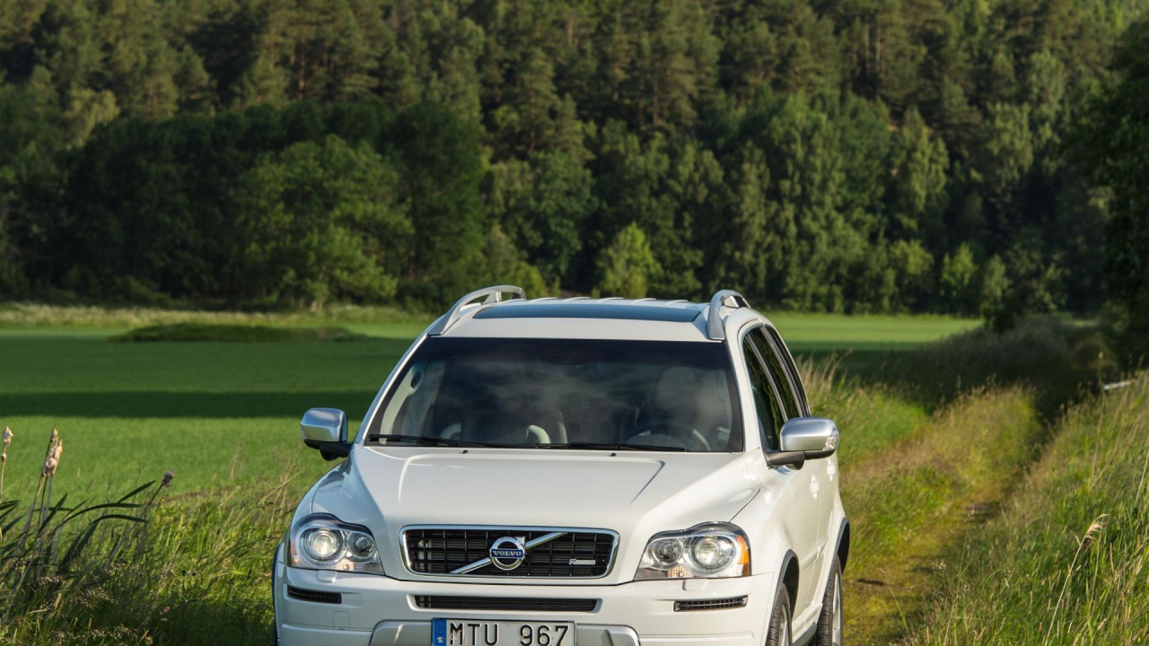 Надежный автомобиль Volvo  xc90 2014