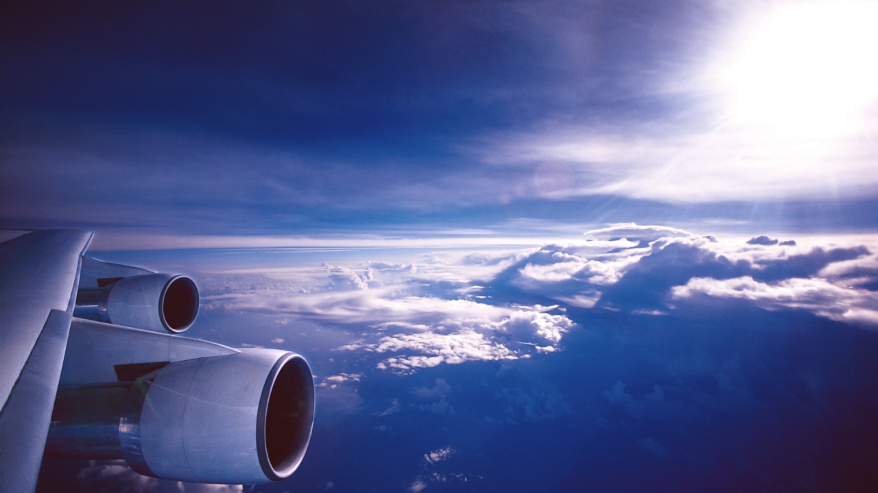 Полет над облаками