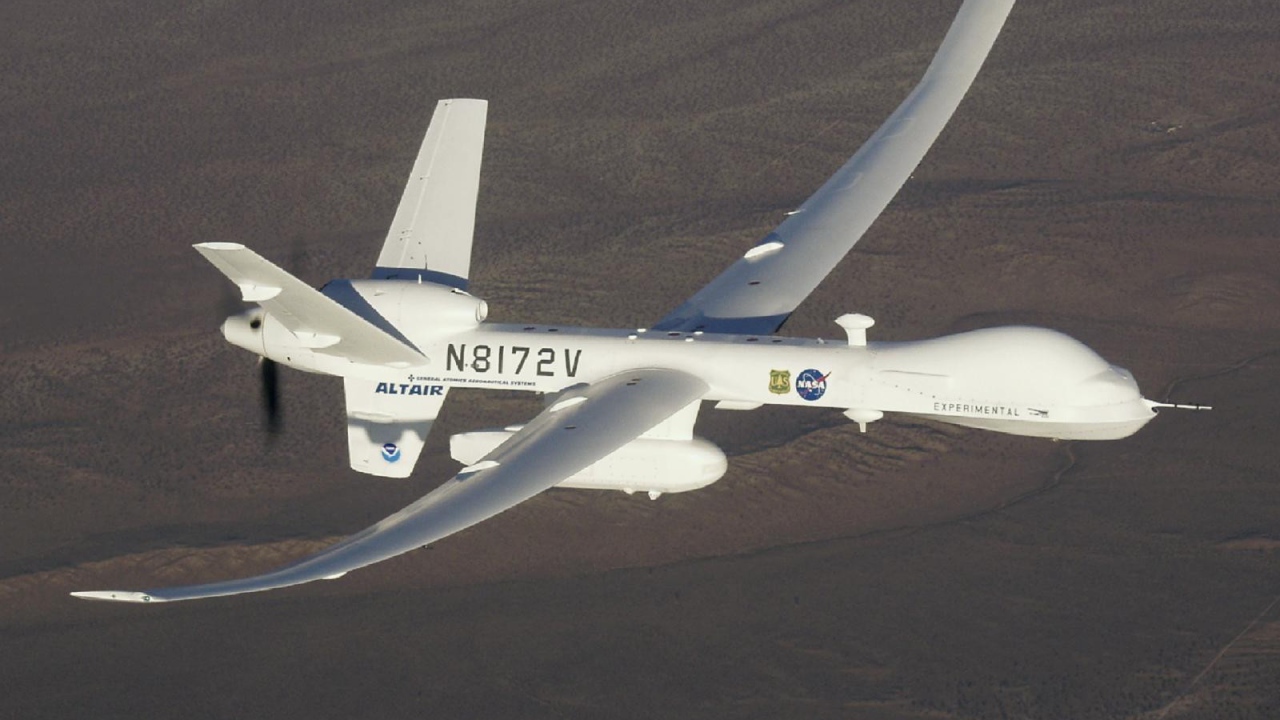 Беспилотный самолет