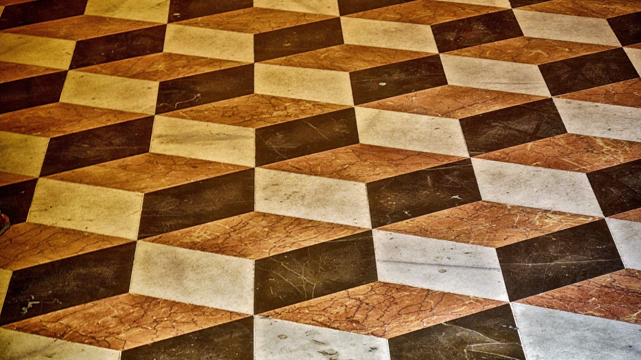 Плитка коричневая