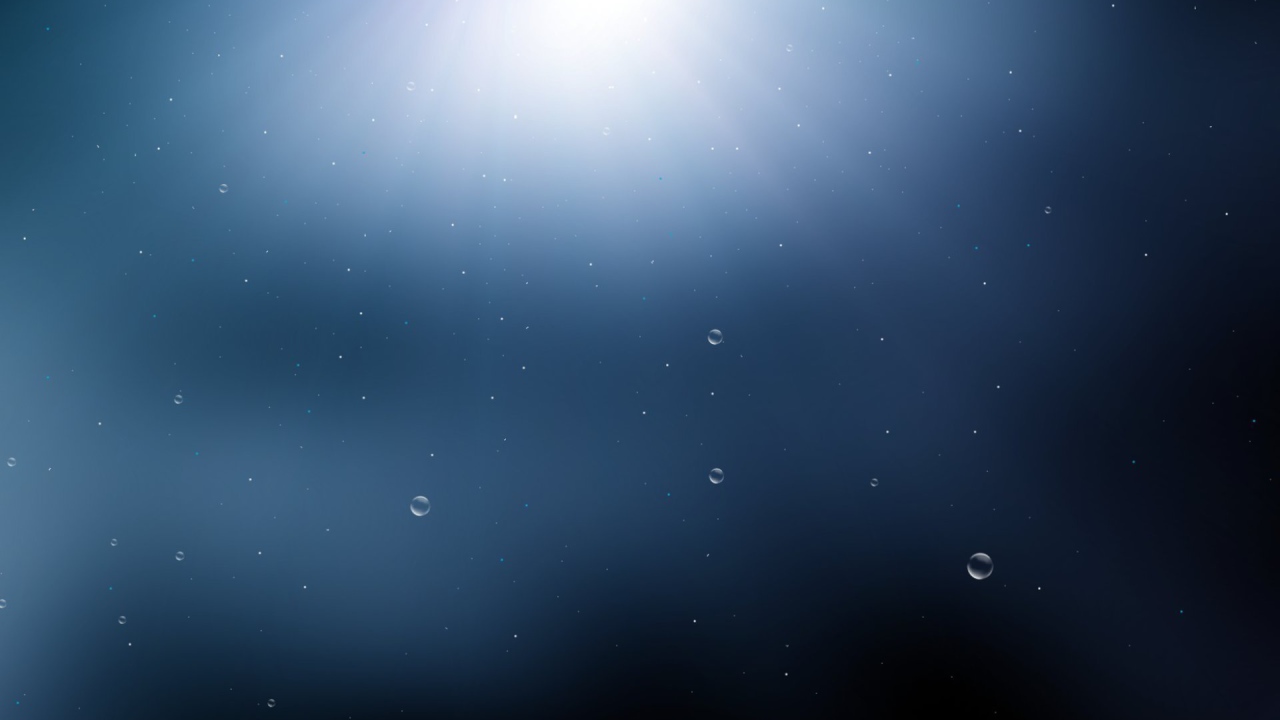 Капли в синем свете