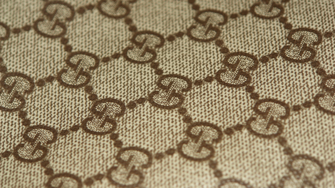 Текстура бренда Gucci