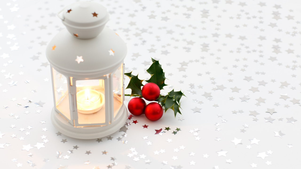 Белый фонарь со свечой