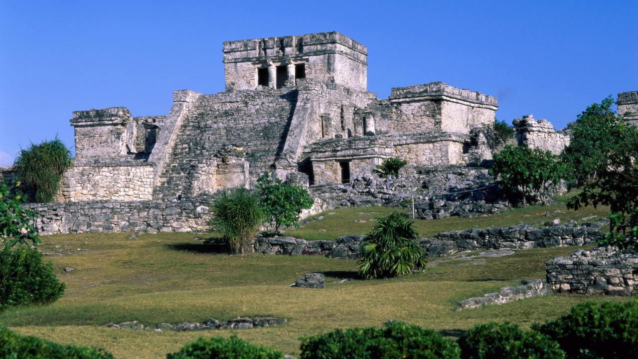 Развалины древнего замка