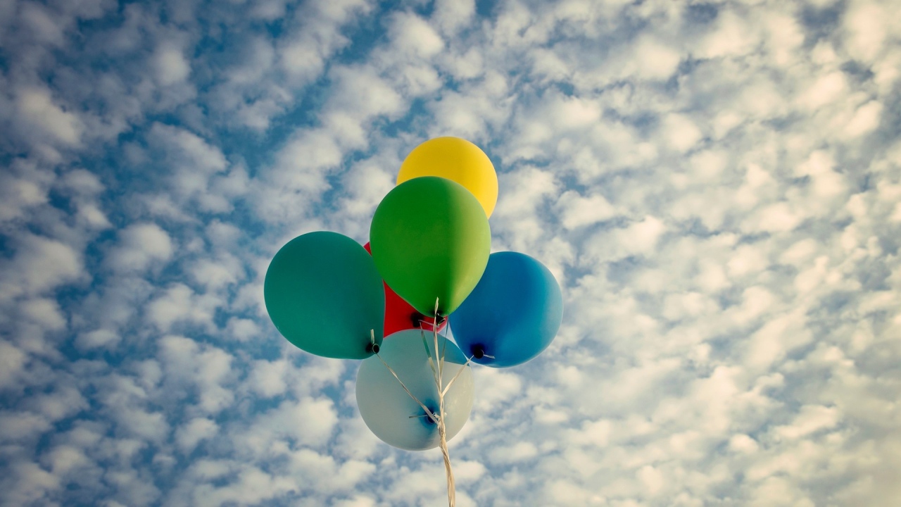 Воздушные разноцветные шары