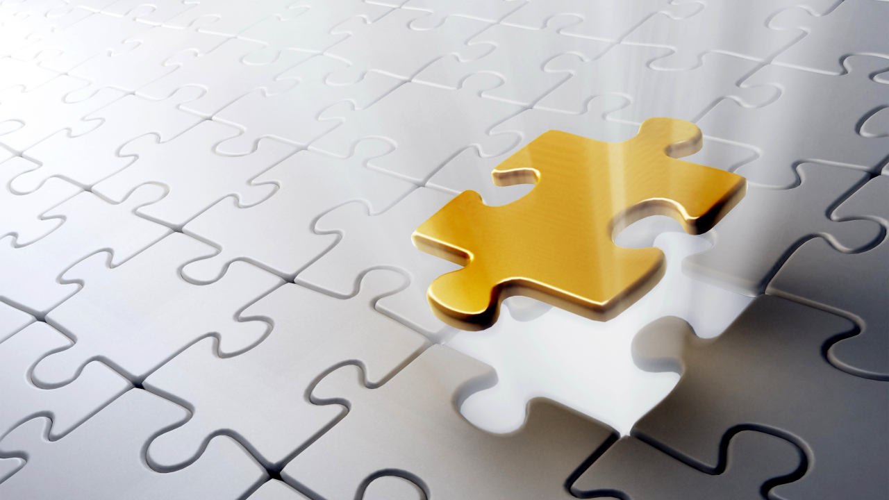 Золотой пазл на месте