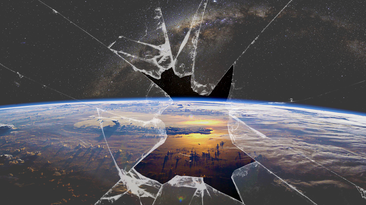 Вид на Землю через разбитое стекло