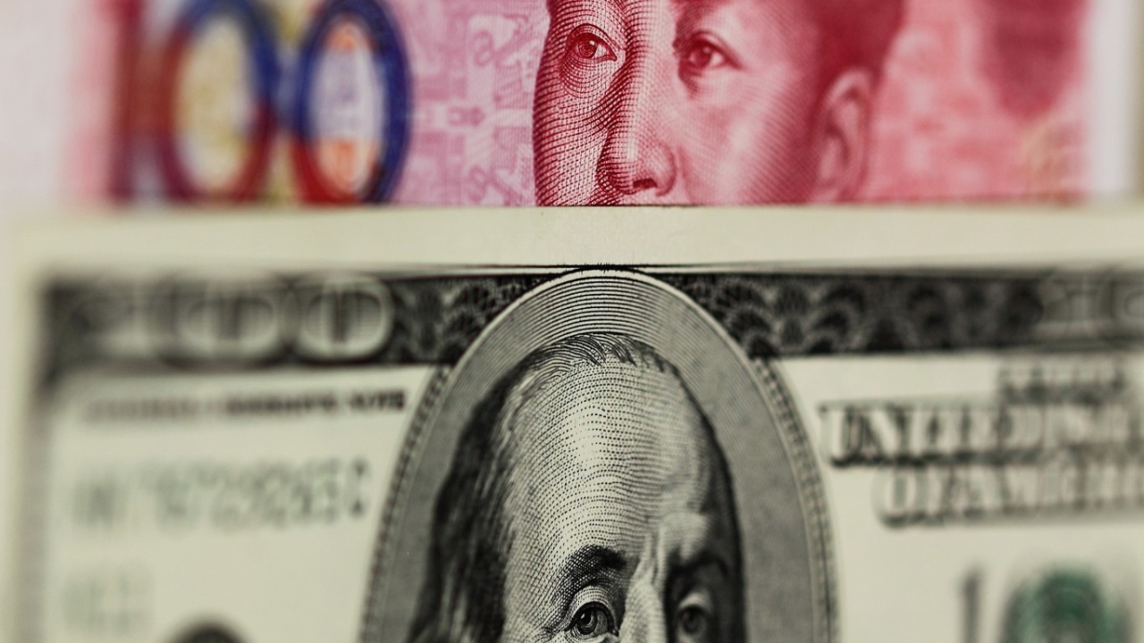 Юань и доллар