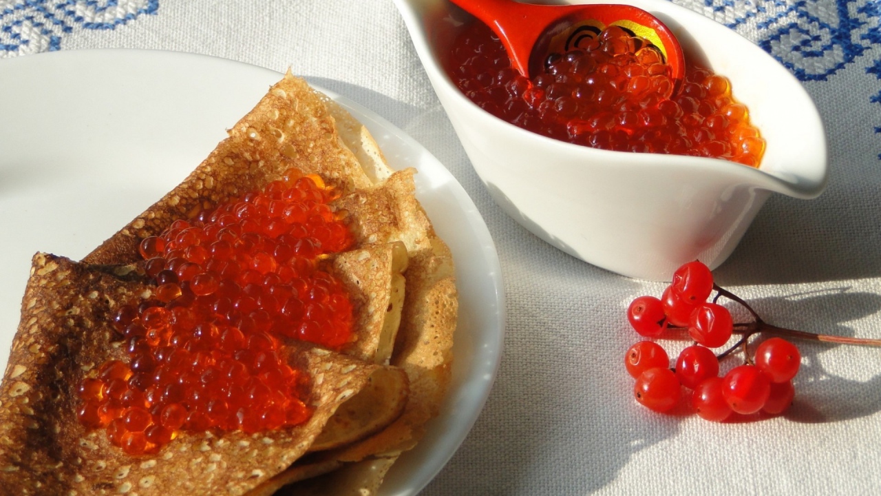 Блины с красной икрой