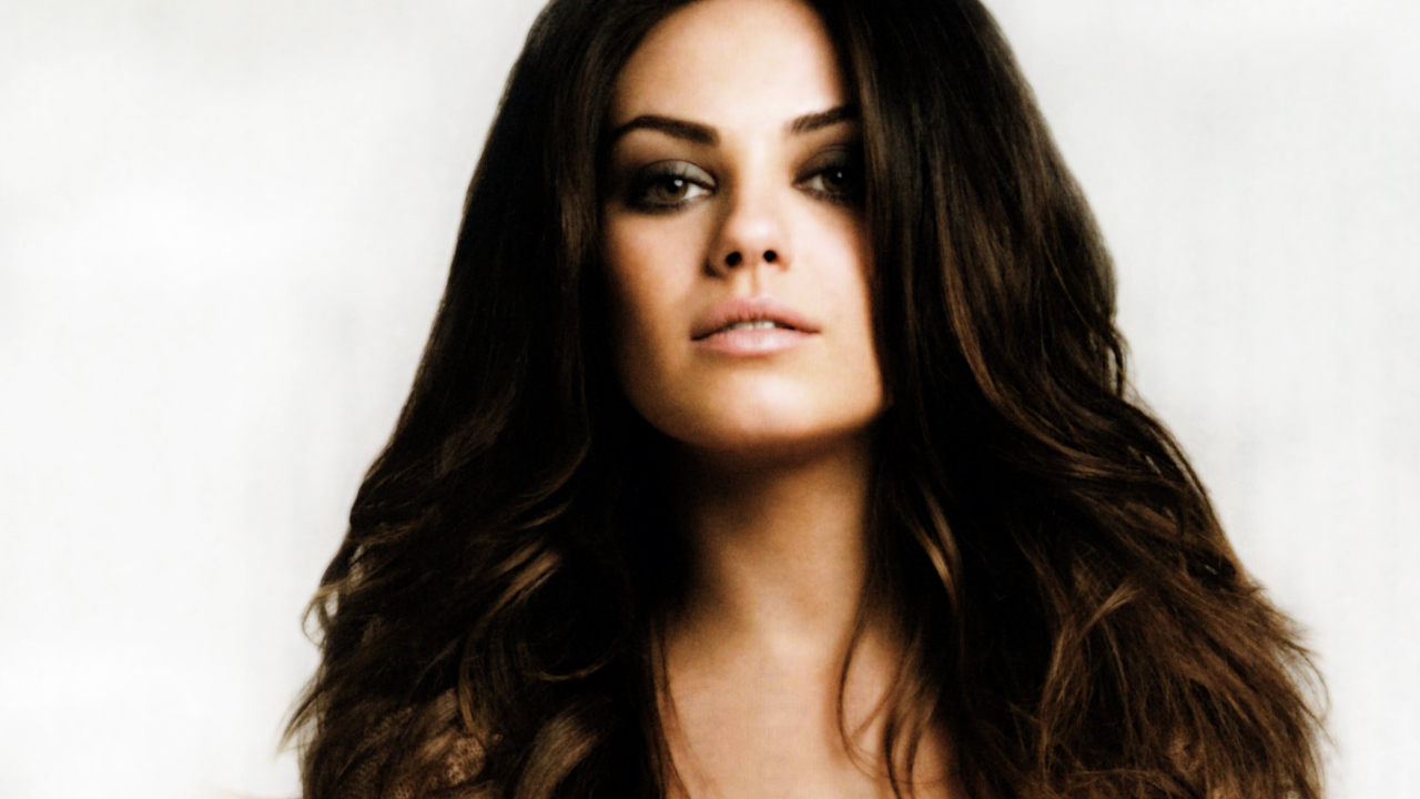 Известная актриса Мила Кунис