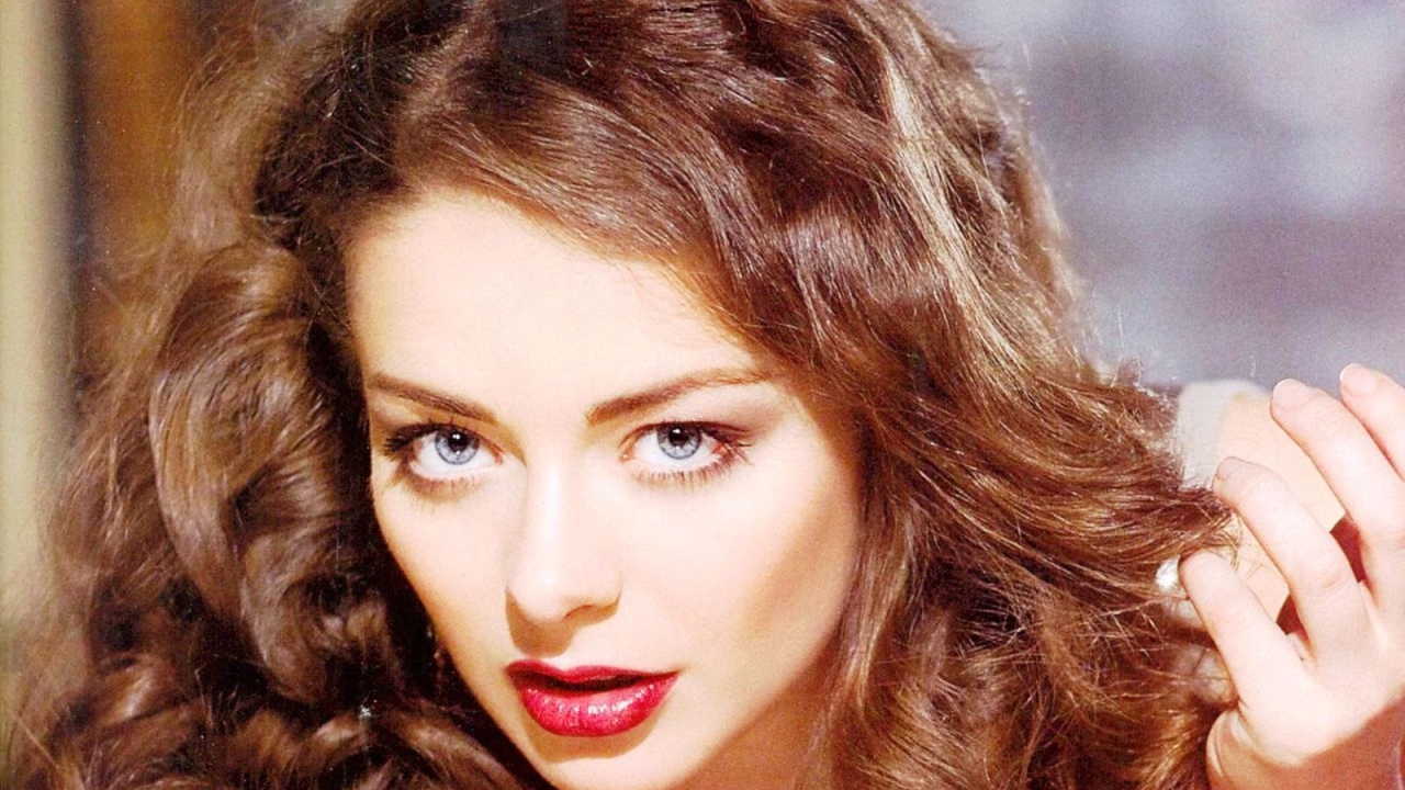 Знаменитая Марина Александрова