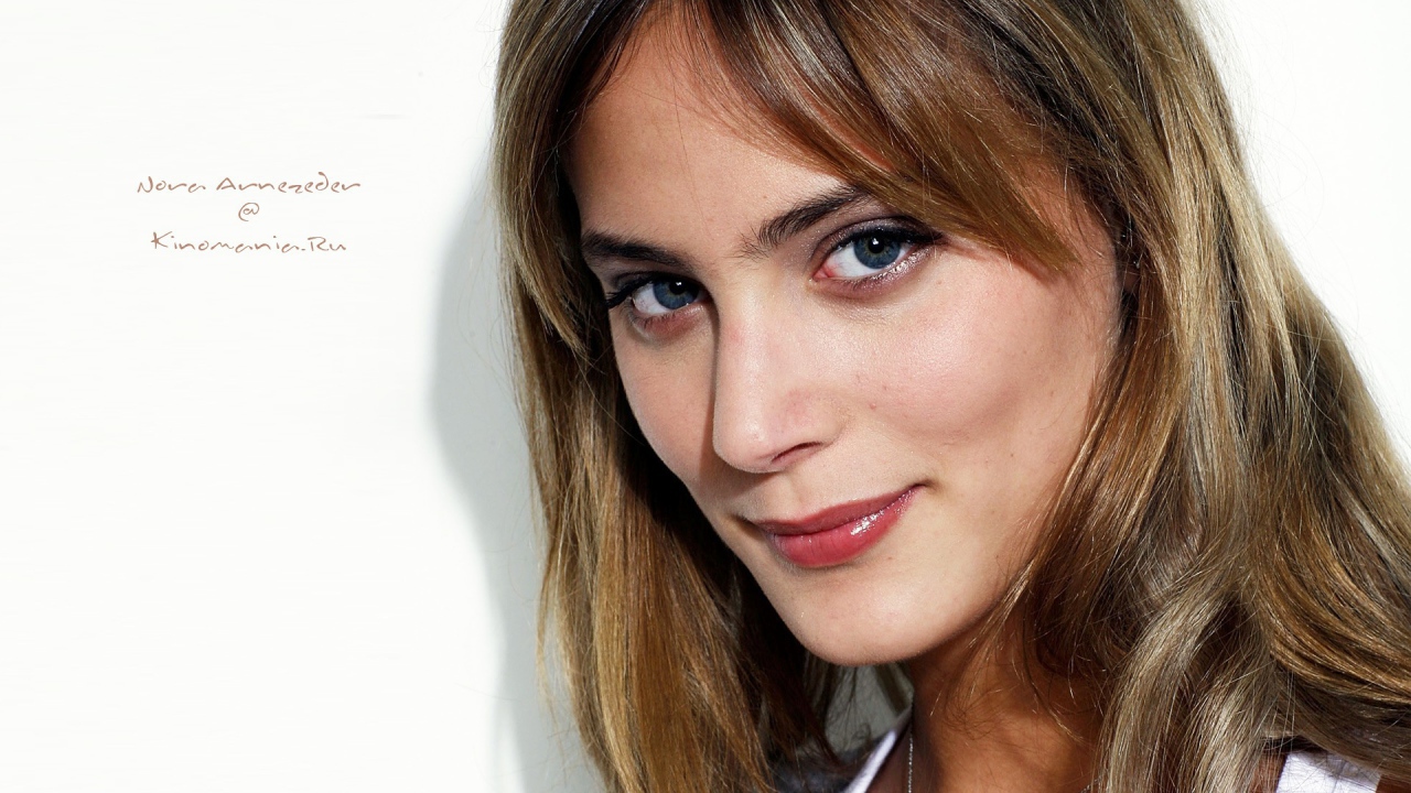 Известная модель Нора Арнезедер