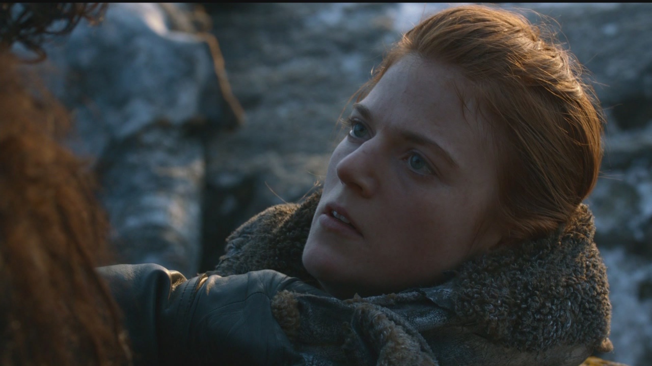 Знаменитая Роуз Лесли