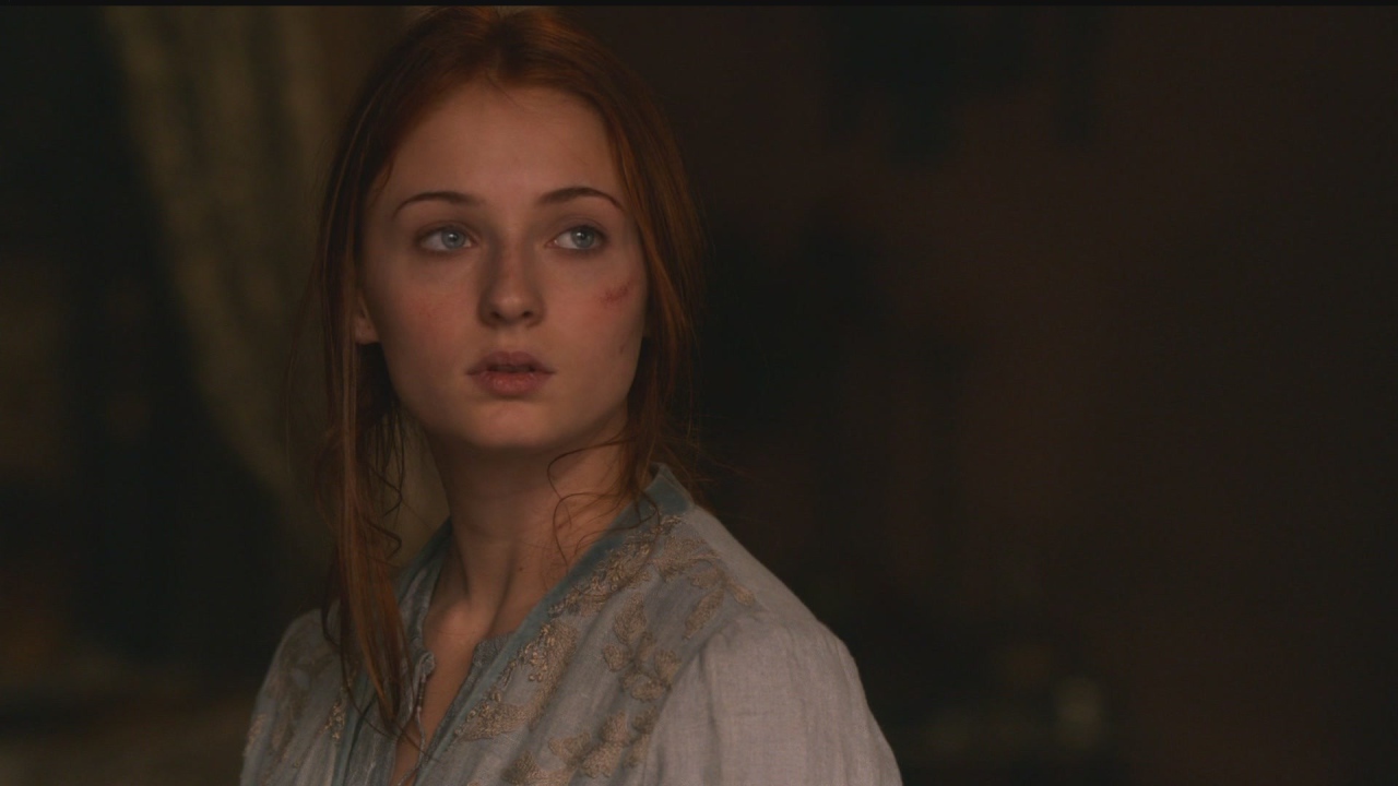 Популярная Софи Тернер