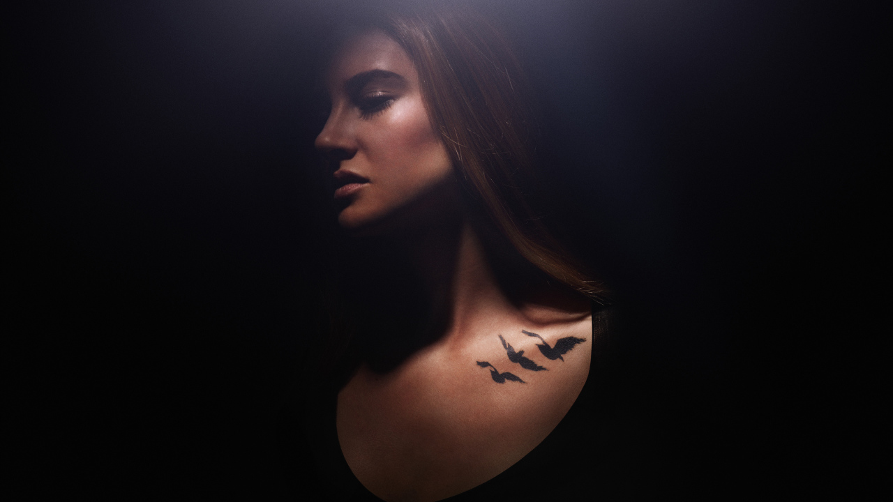 Красивая модель Шейлин Вудли