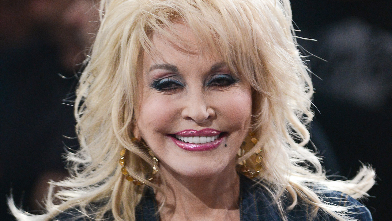 Модель Долли Партон