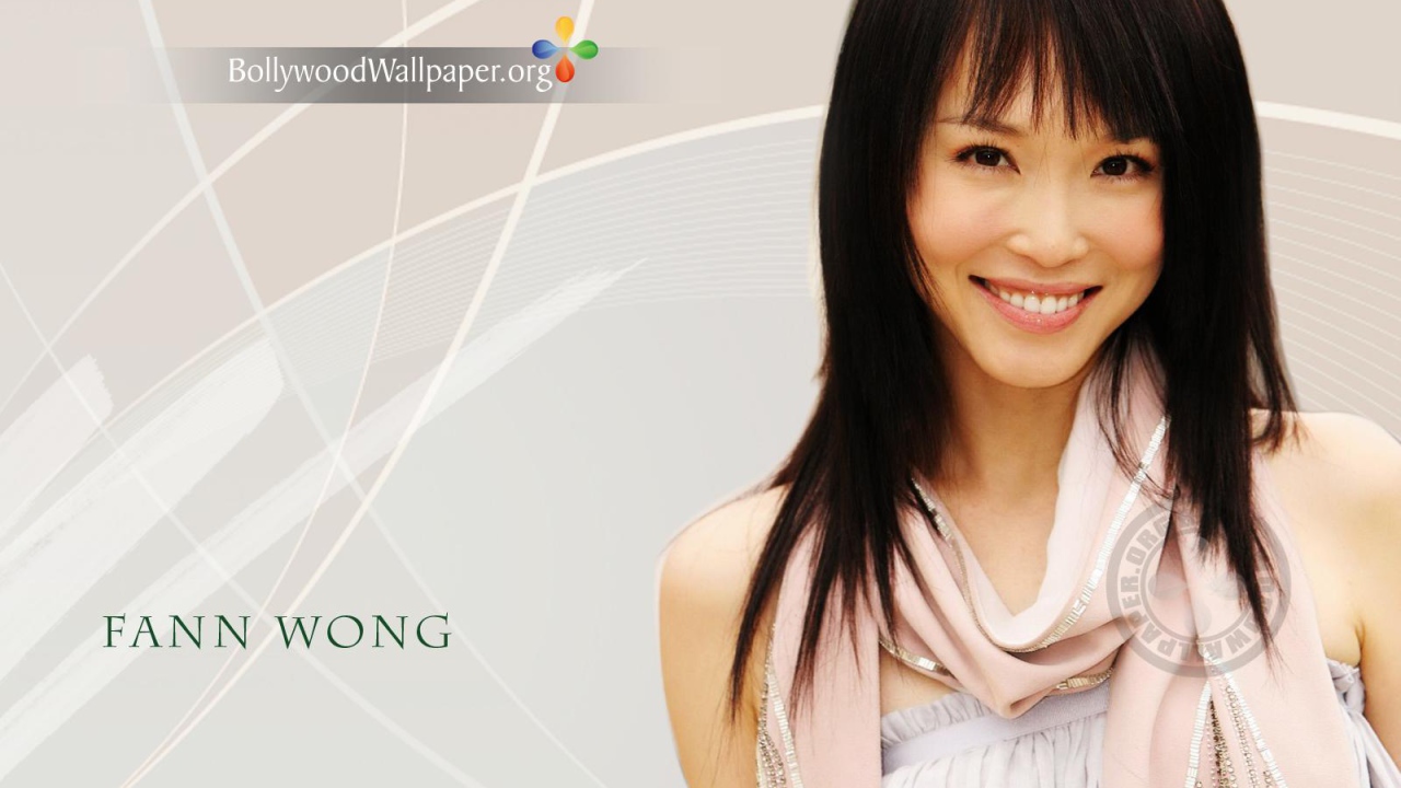 Популярная актриса Фэнн Вонг