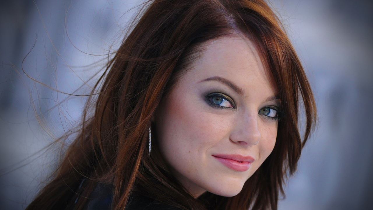 Красивая Эмма Стоун