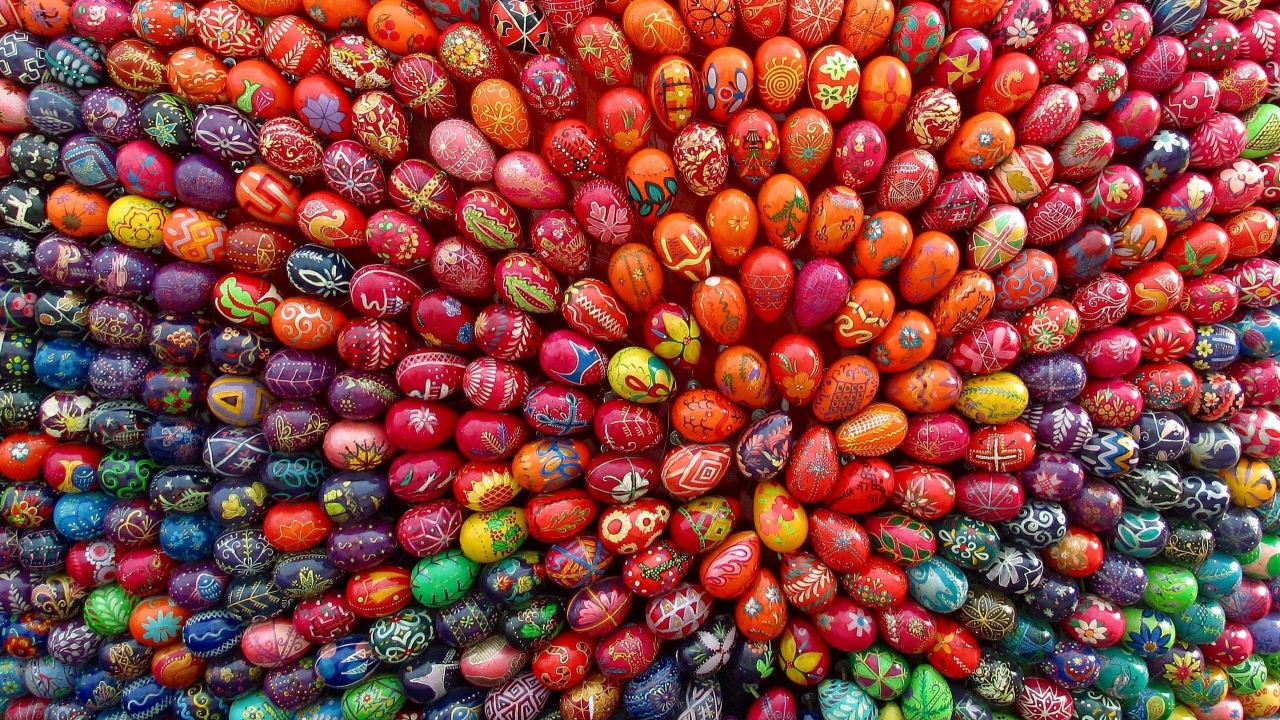 Орнамент из яиц на Пасху