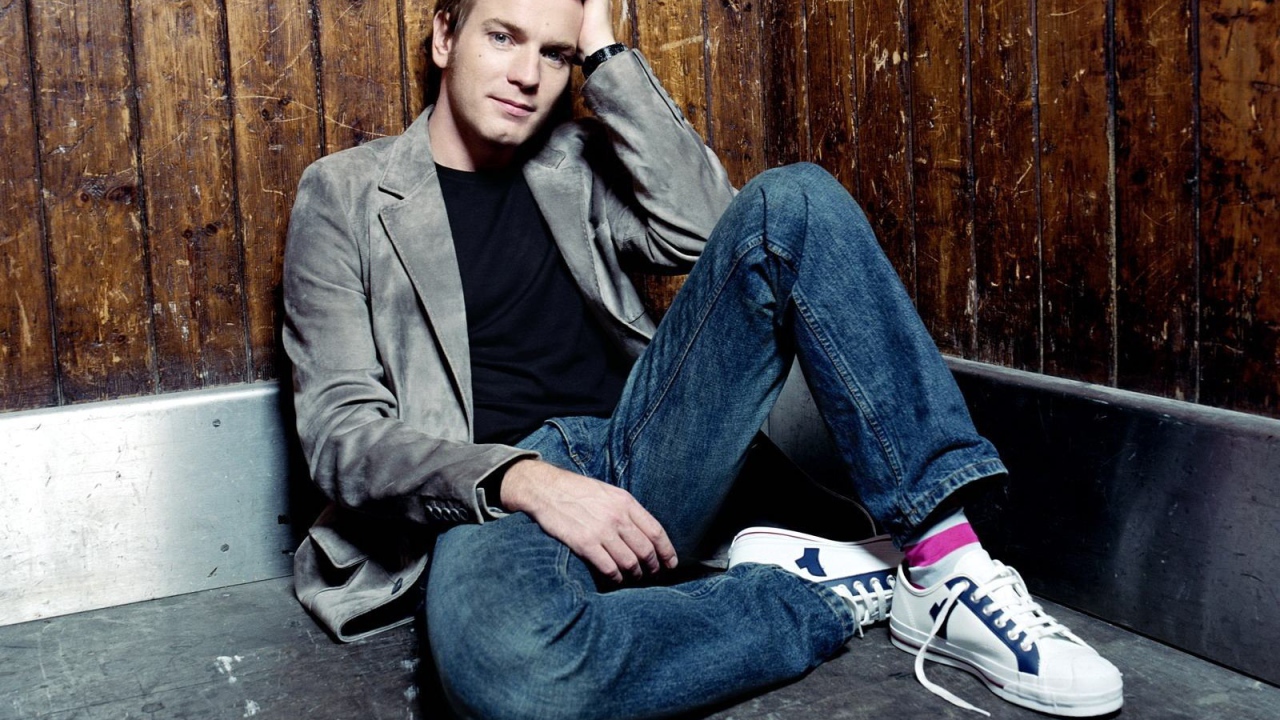 Эван Макгрегор в кедах