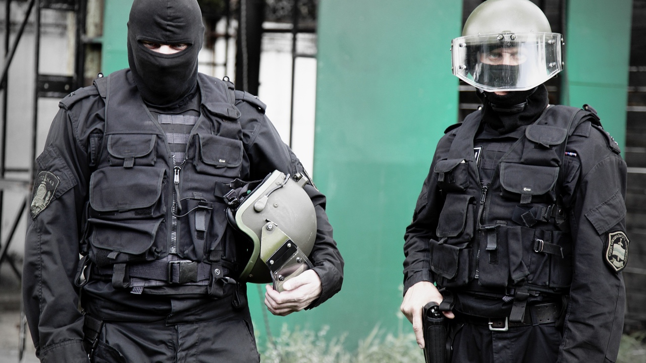 Два бойца спецназа