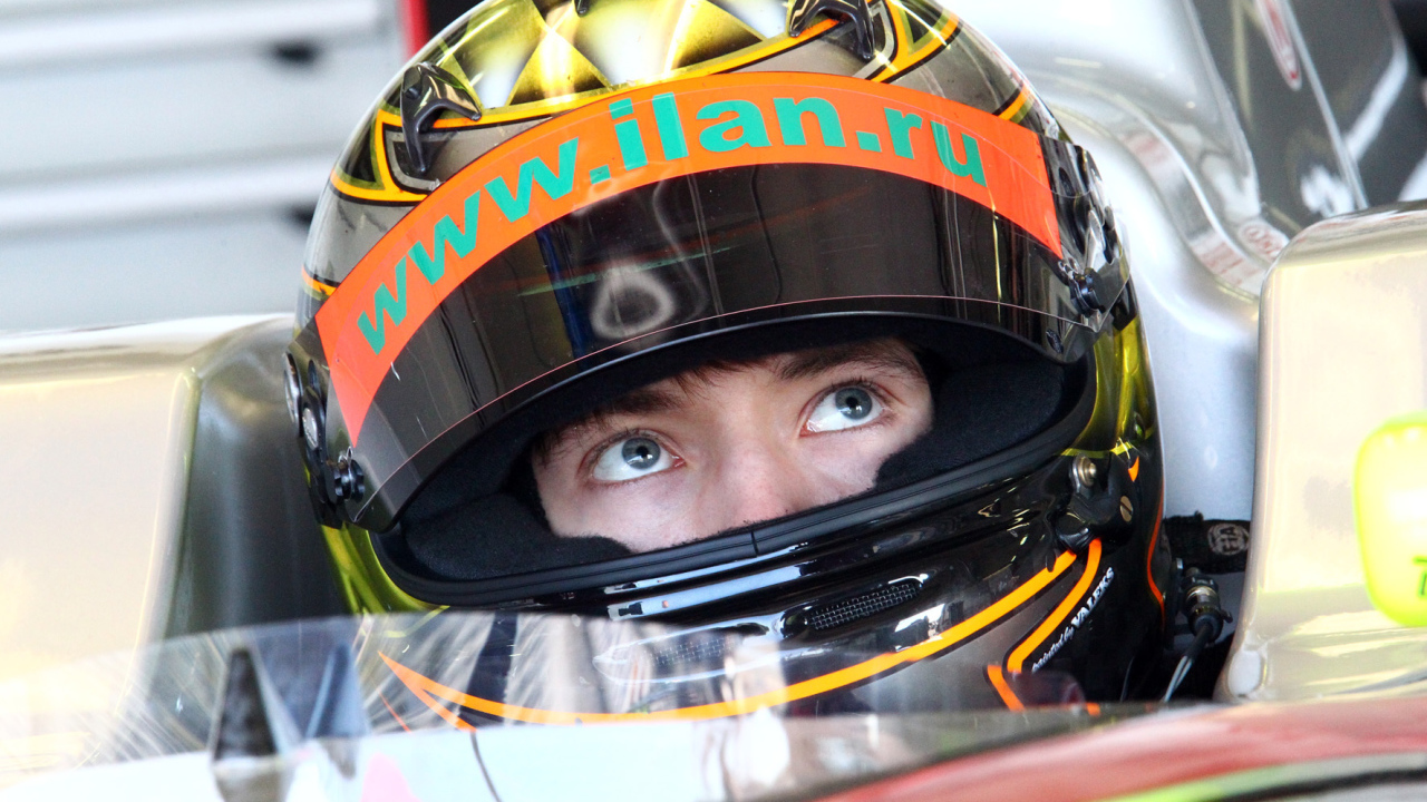 Популярный человек Михаил Алешин