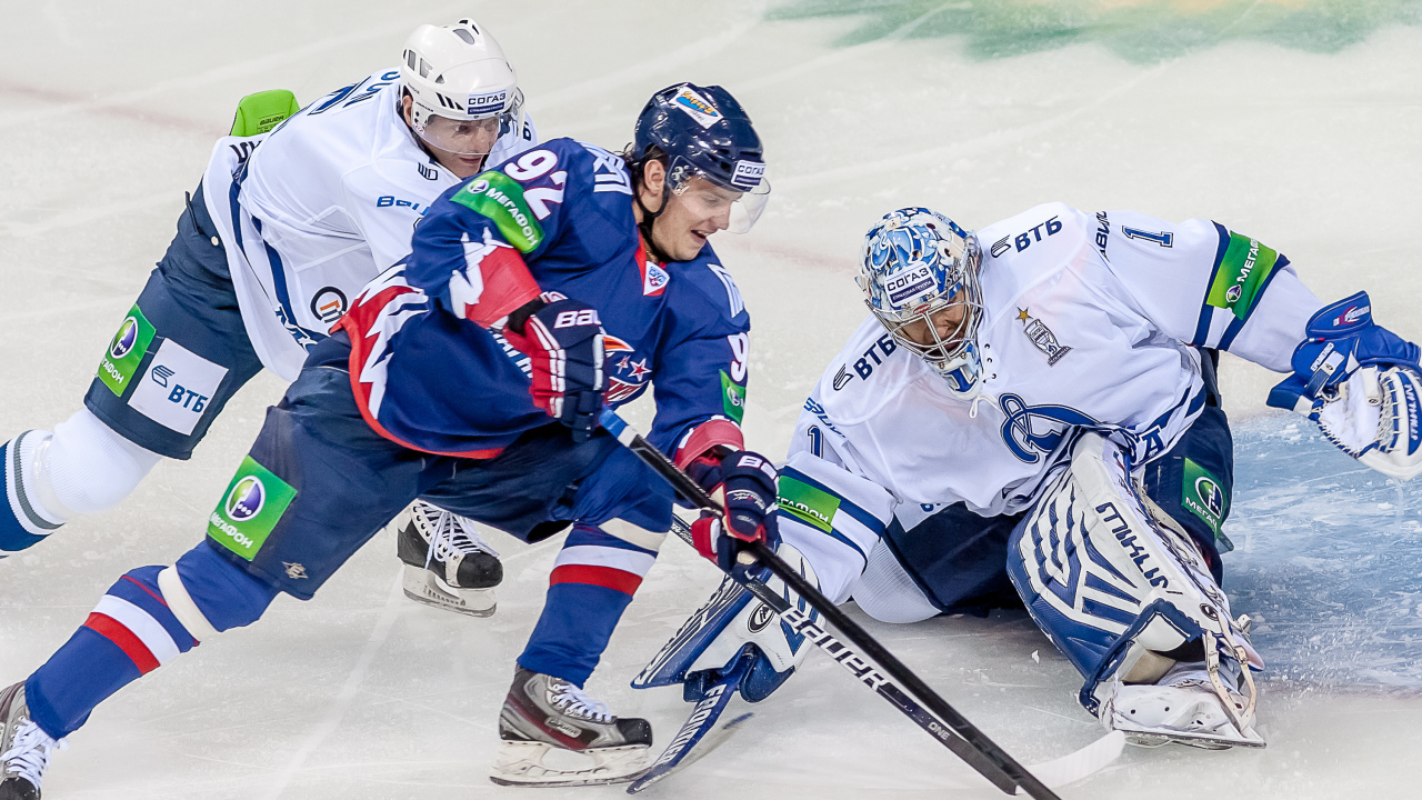 Популярный человек Олег Твердовский