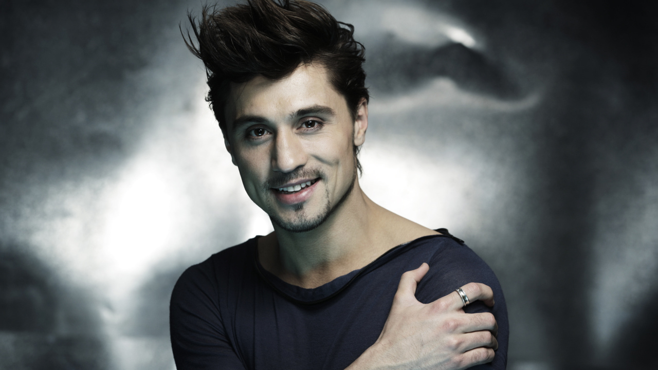 Знаменитая Суперзвезда Дима Билан