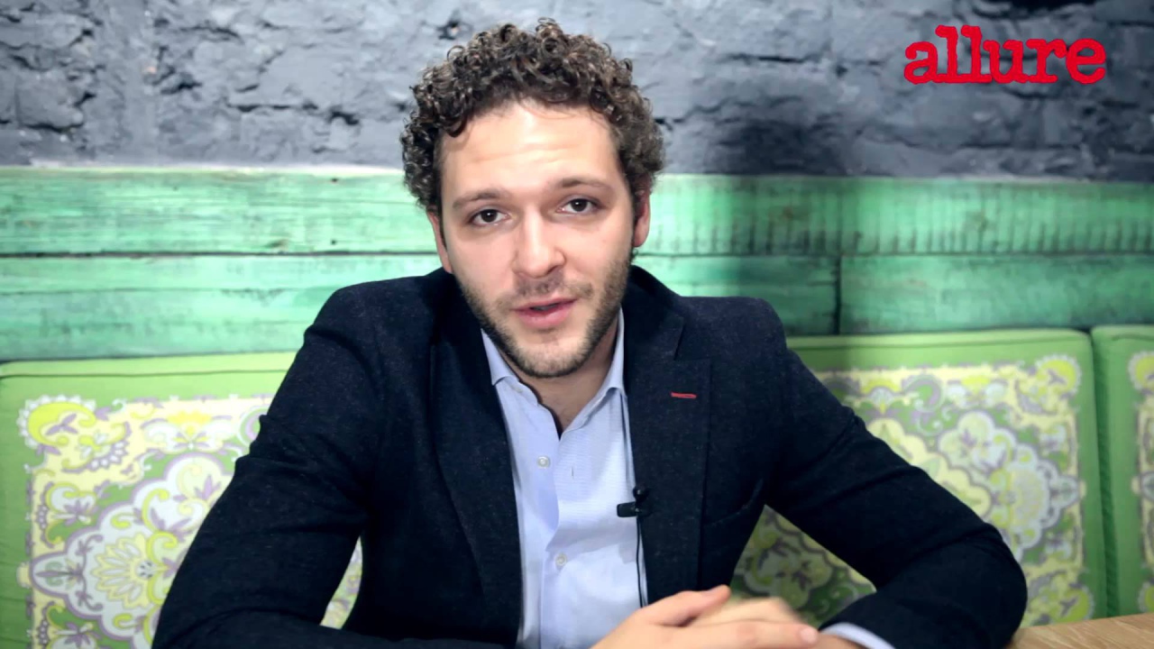 Популярный актер Константин Крюков