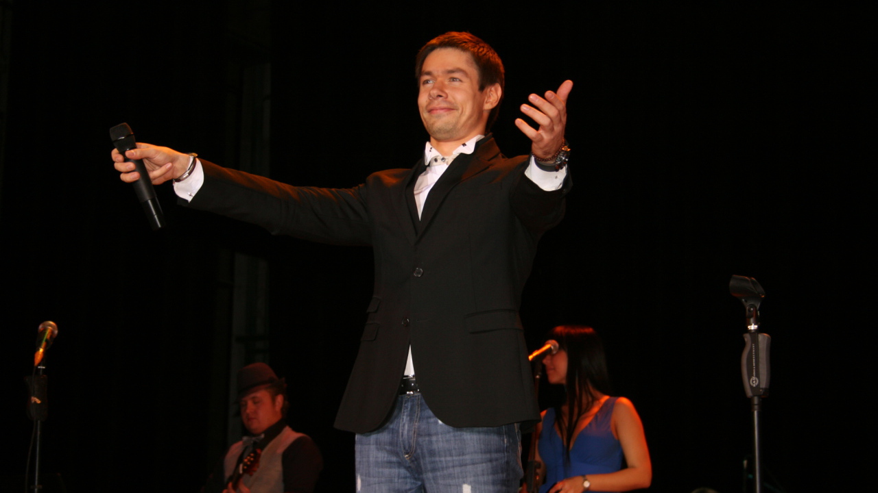 Знаменитая Кинозвезда Стас Пьеха