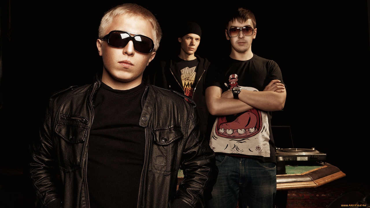 Знаменитость Витя АК