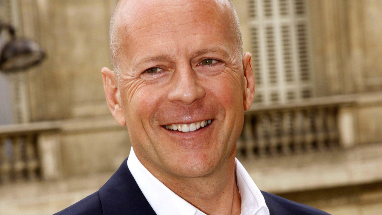 Кино актер Брюс Уиллис