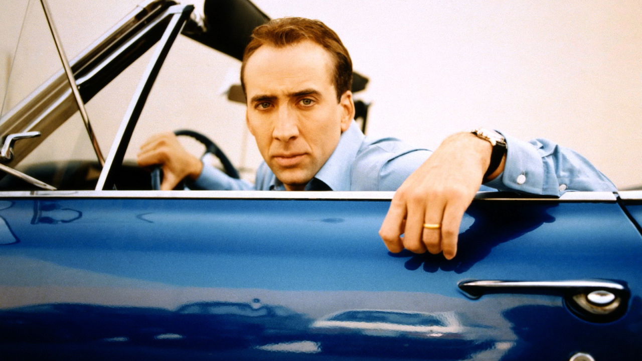 Николас Кейдж в автомобиле