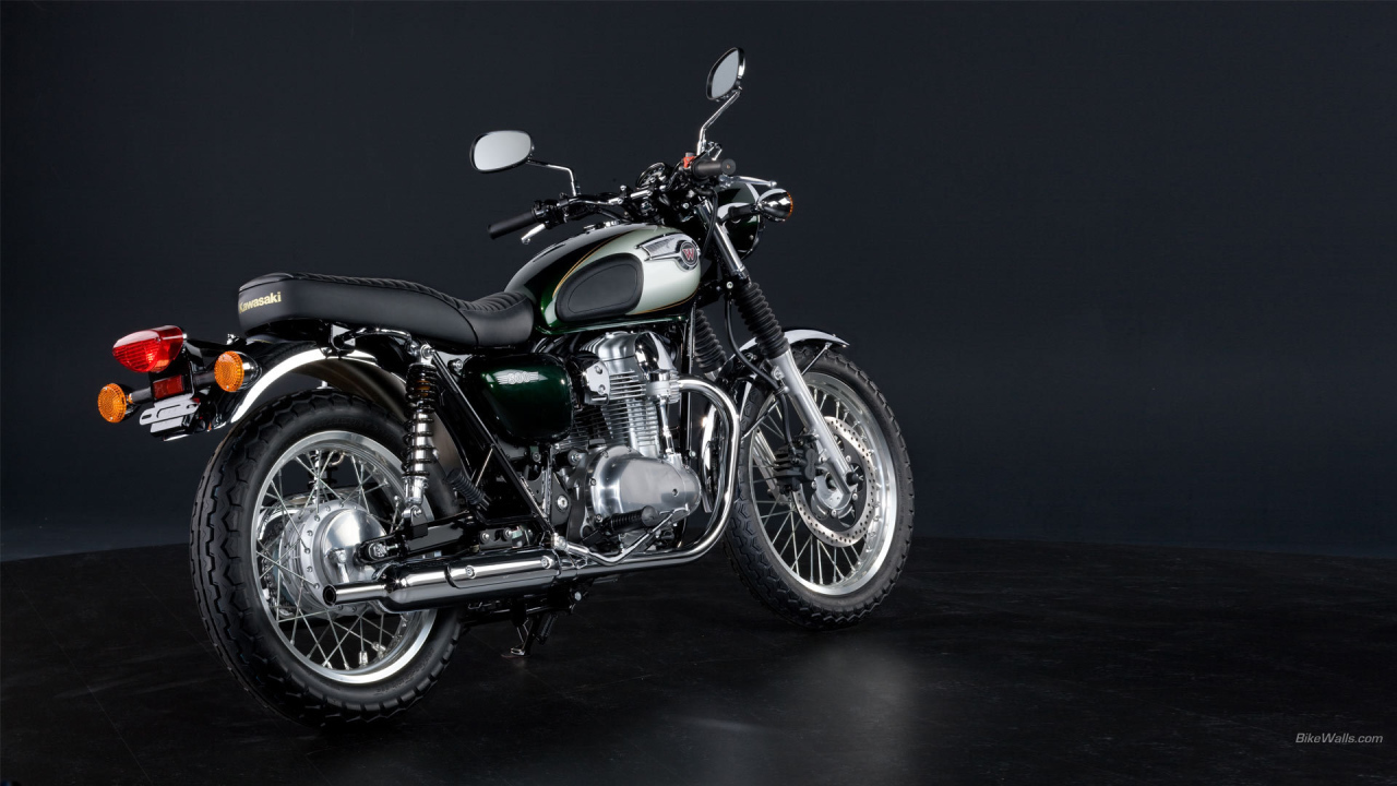 Красивый мотоцикл Kawasaki W 800