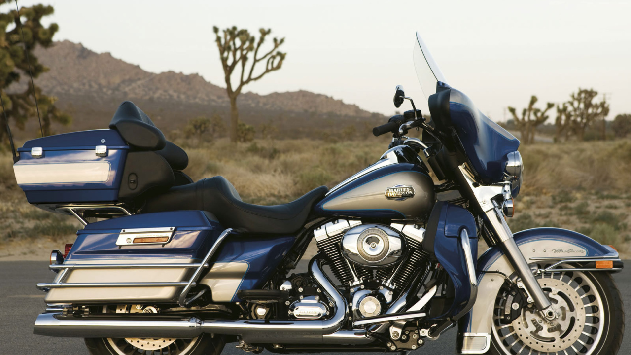 Красивый мотоцикл в москве Harley-Davidson Electra Glide Ultra Classic