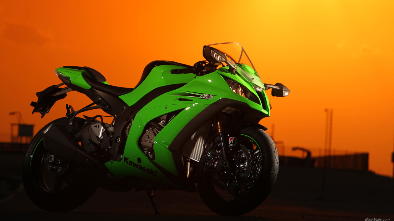 Красивый мотоцикл в москве Kawasaki Ninja ZX-10R