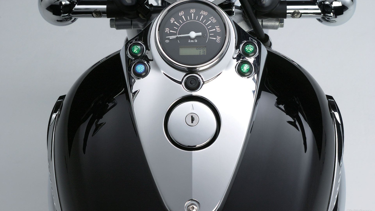 Красивый мотоцикл в москве Suzuki Marauder 125