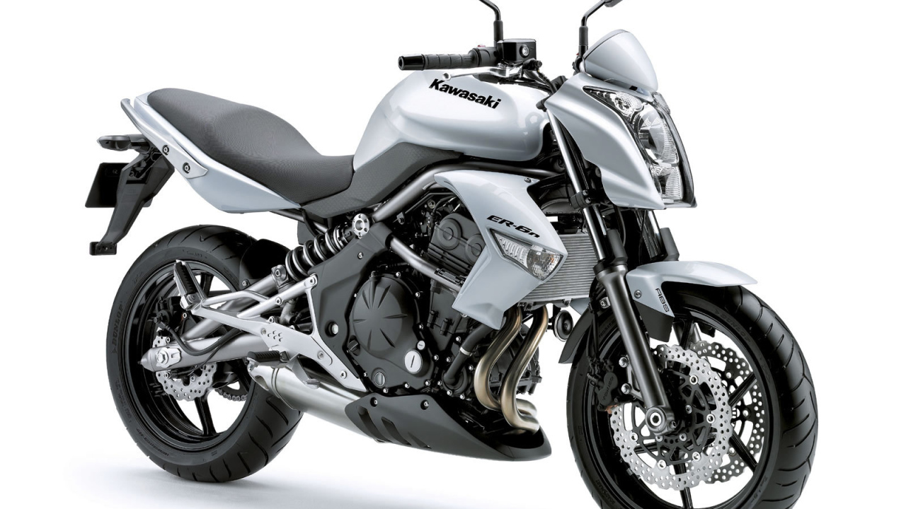 Мотоцикл модели Kawasaki ER-6n