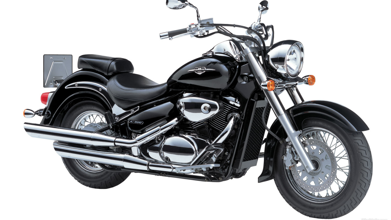 Быстрый мотоцикл Suzuki Intruder C800C