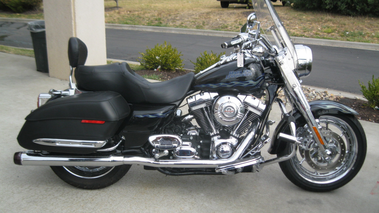 Невероятный мотоцикл Harley-Davidson CVO Road King