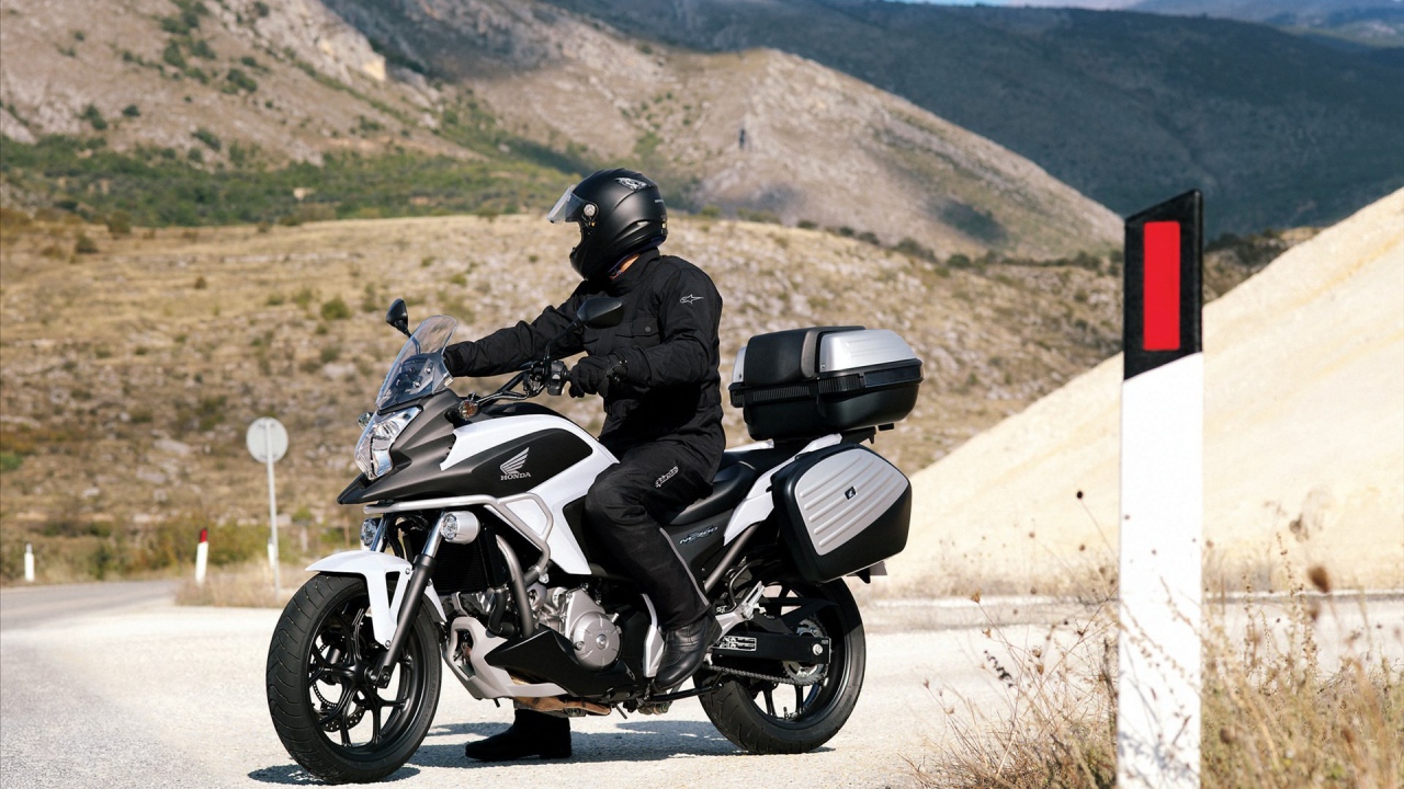 Невероятный мотоцикл Honda NC 700 X